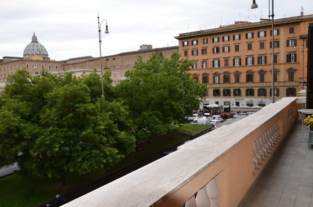 Un Caffe Sul Balcone 1 Apartment Rome Ruang foto